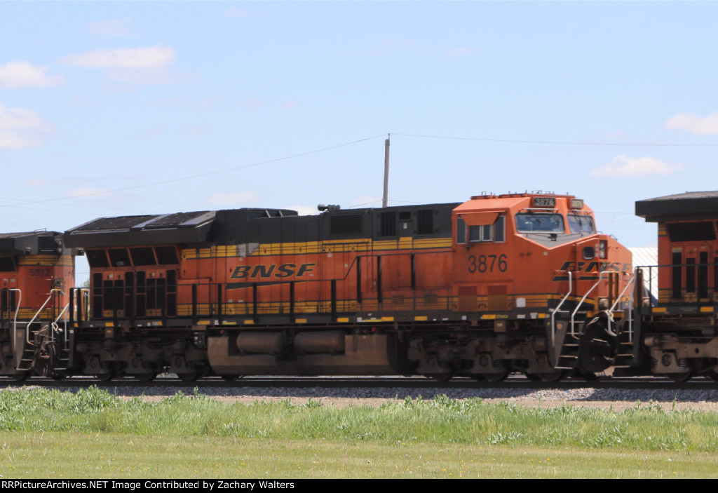 BNSF 3876